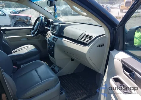 2011 Volkswagen Routan Se from USA, damaged, VIN 2V4RW3DG5BR670740